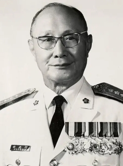 何应钦