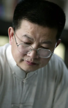 曾来德