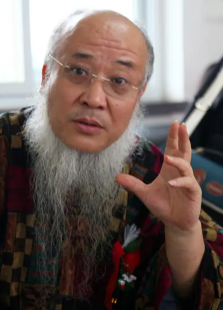 杨彦