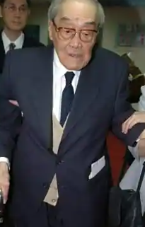 孔德成